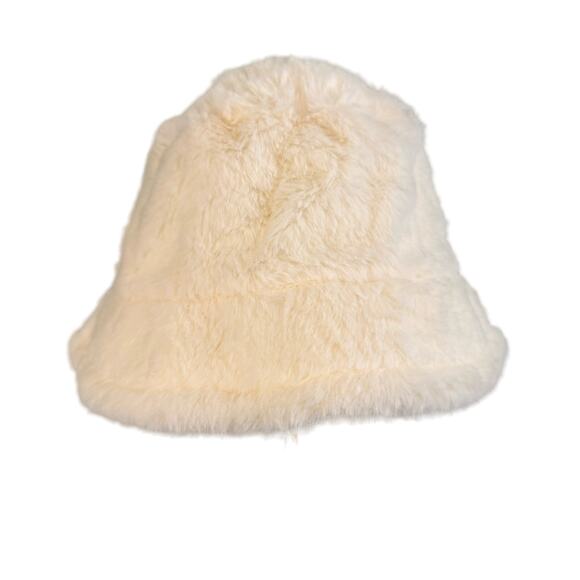 Faux Fur Bucket Hat Womens White 23" OS Furry Fluffy Plush Winter Warm Fashion - Picture 1 of 6